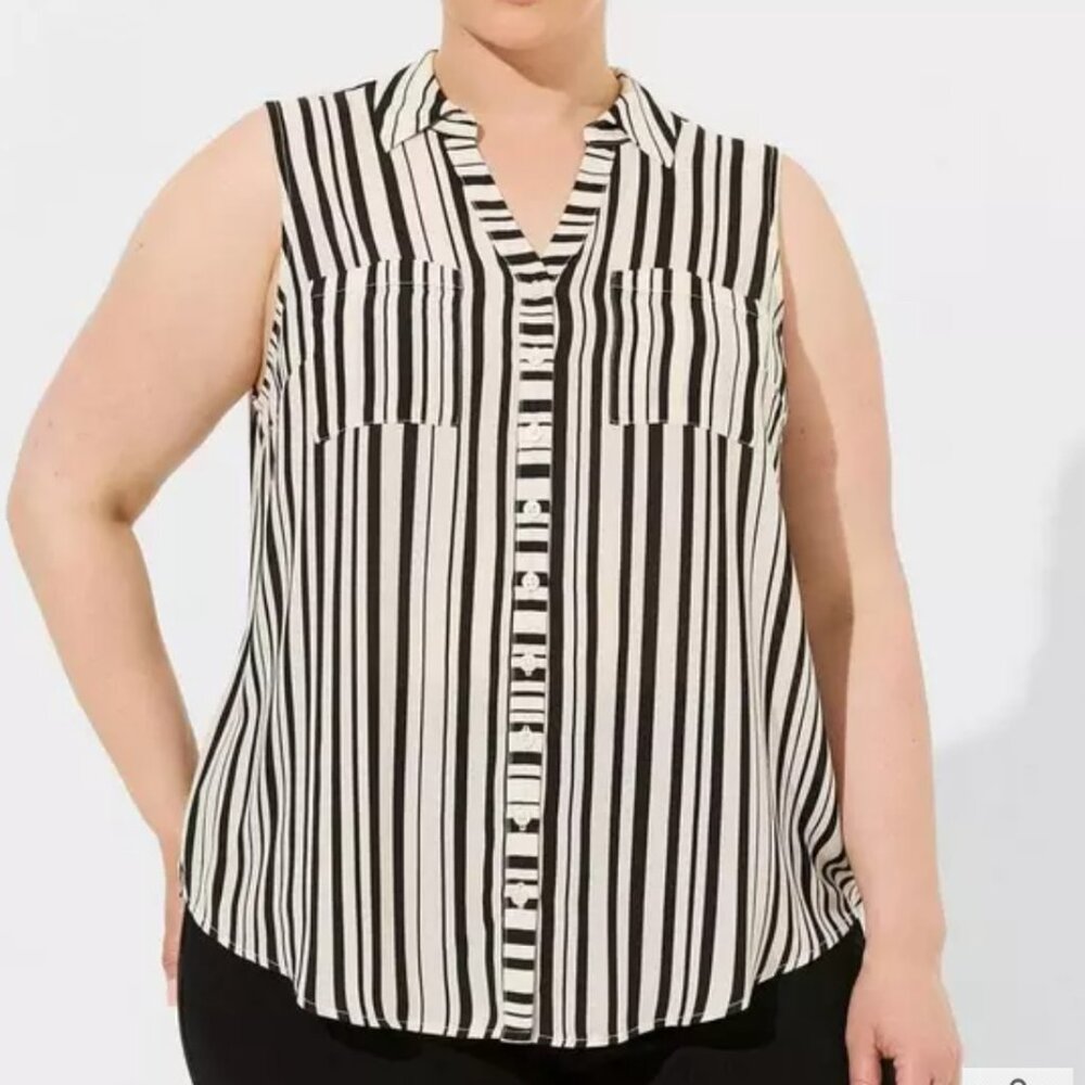 Torrid Madison Georgette Button-Up Sleeveless Shirt Sz 4